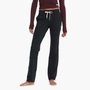 NWT Vuori Halo Wide Leg Flare Pant in Black